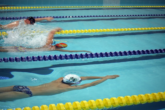 NBA：湖人险胜火箭 詹姆斯砍下35分