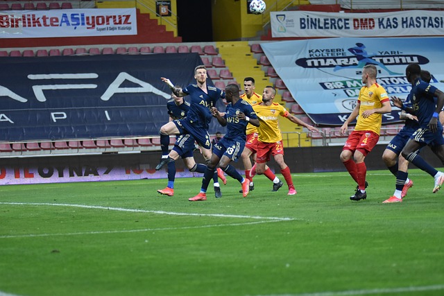 中超11月最佳阵容：法比奥、瓦科领衔，吴曦、王燊超入选