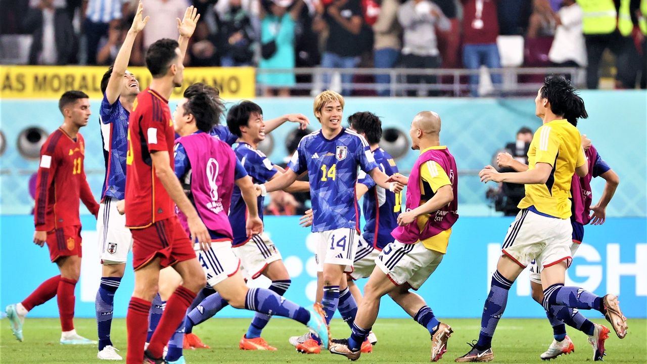 曼联希望对竞争对手进行双重打击阿莫林对红魔球星兴趣却无能为力