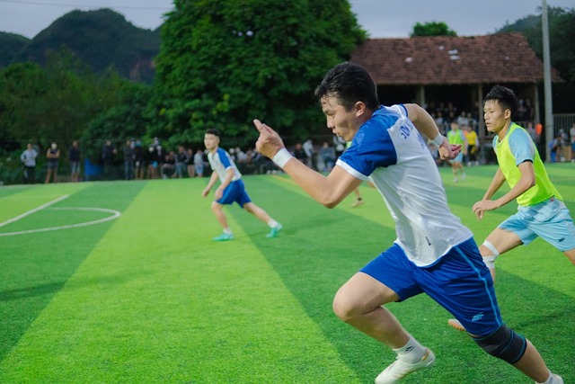 相比之下 相比之下